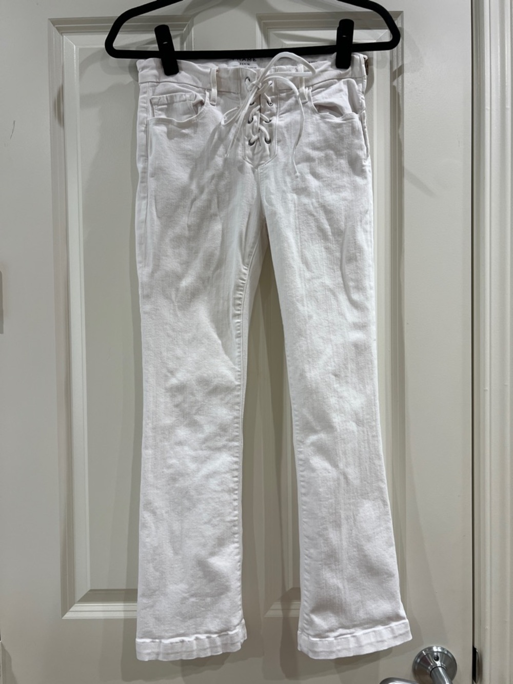✨ FRAME Le Crop Mini Boot White Lace‑Up Jeans – Size 26 ✨